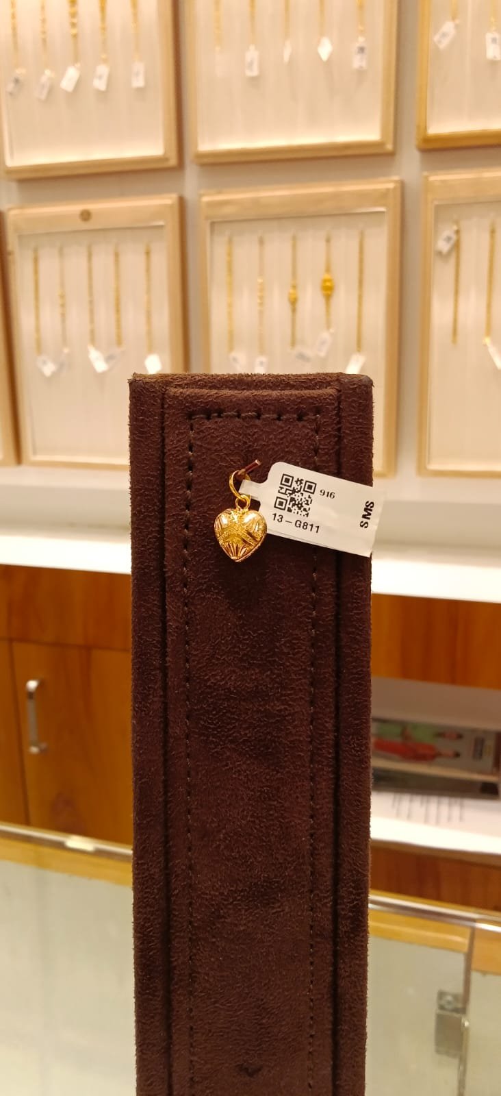 Single Hook Dollar